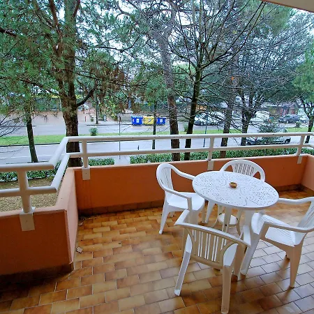 Locazione Turistica Condominio Primavera 아파트 리그나노 사비아도로