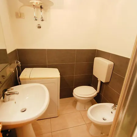 Locazione Turistica Condominio Primavera Apartment *